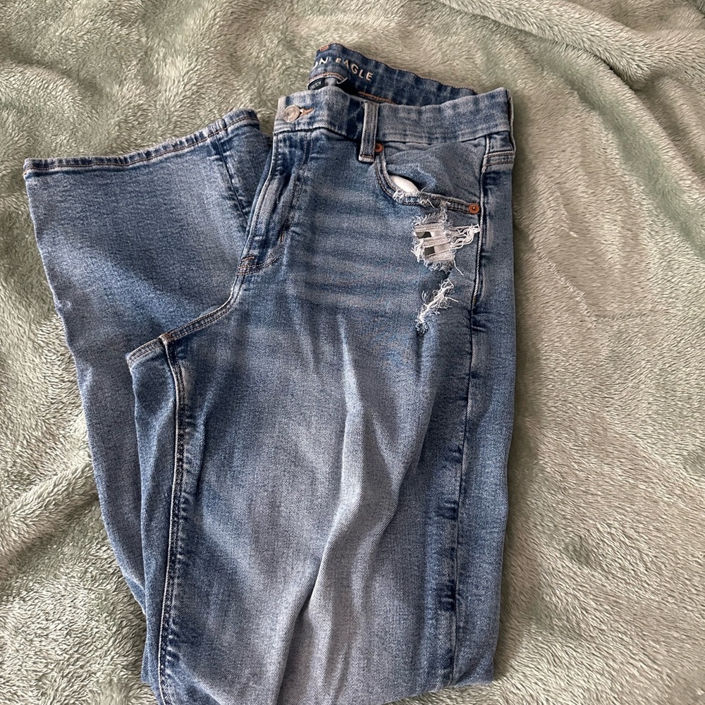 American Eagle Outfitters Women's Distressed Blue Straight Leg Jeans